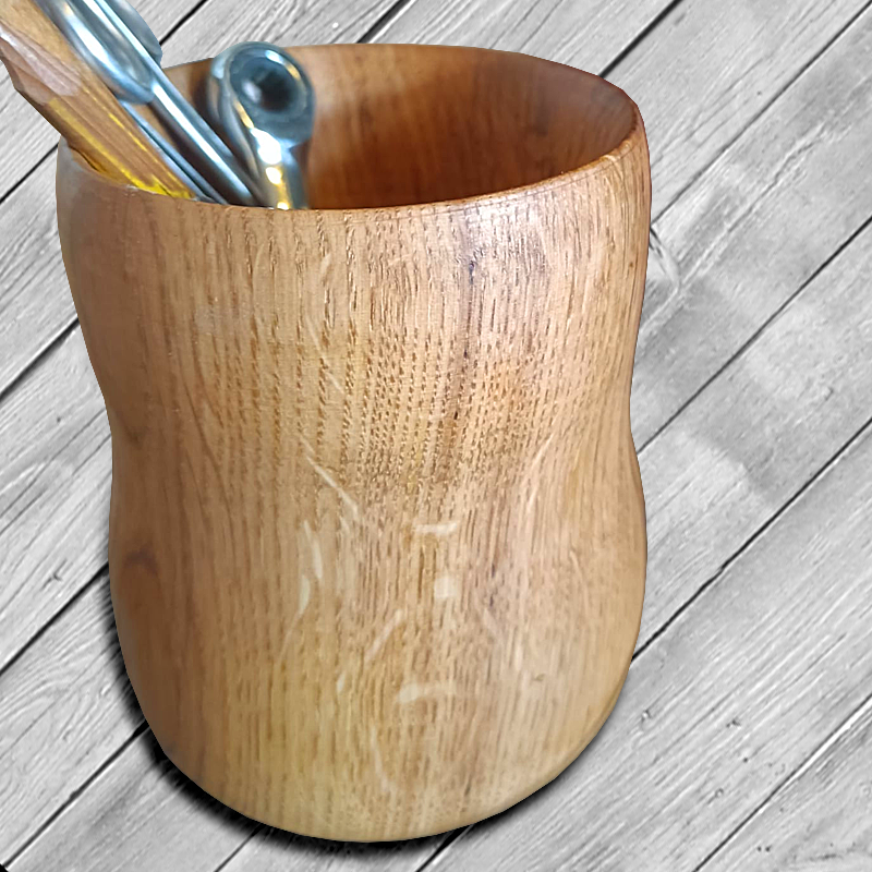 Becher für Utensilien